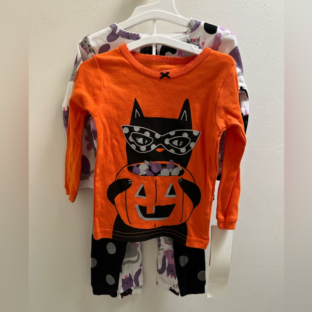 Brand New Carters Halloween Pajama Set